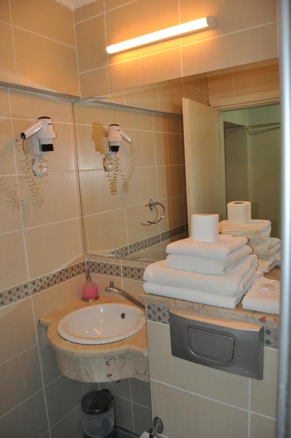 Bogazici Otel ไอวาลิค ภายนอก รูปภาพ